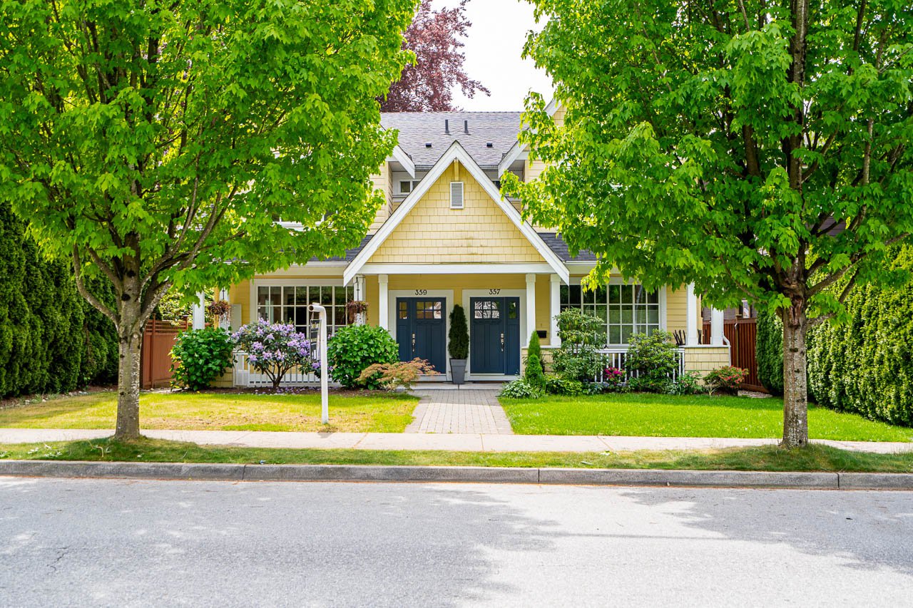 5 Bedroom House for Rent - 359 13th St E, North Vancouver, BC